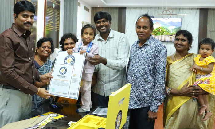  A 32-month-old Baby Who Broke The World Wide Book Of Records , Nalgonda Distric-TeluguStop.com