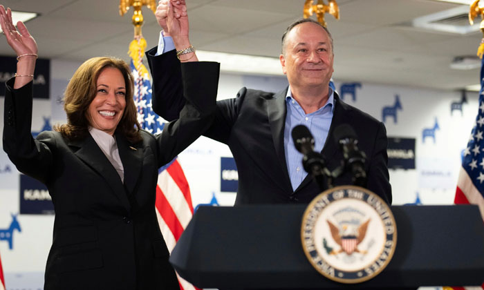  Trump Launches Attack Against Kamala Harris & Her Jewish Husband , Us Pres-TeluguStop.com