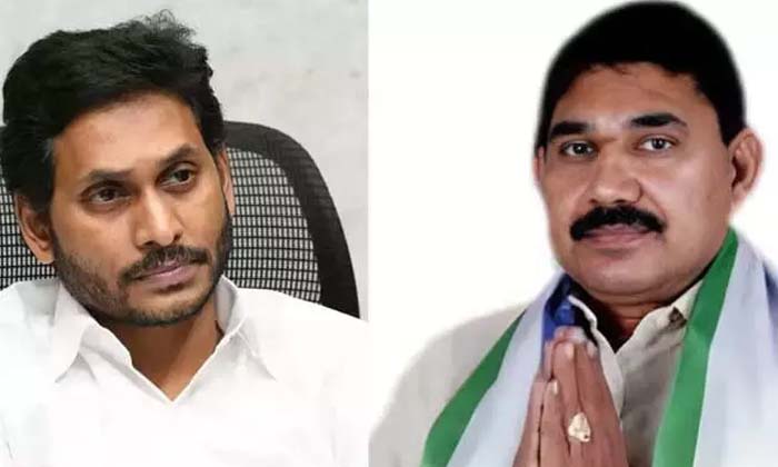  Dora Babu Is Giving Hand To Jagan, Which Party Are You Joining, Pendem Dorababu,-TeluguStop.com