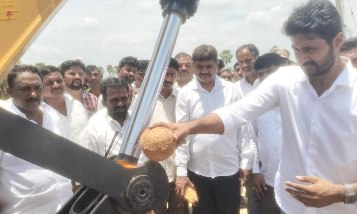  Efforts To Irrigate The Lands Mla Kunduru Jayaveer Reddy, Irrigate The Lands ,m-TeluguStop.com