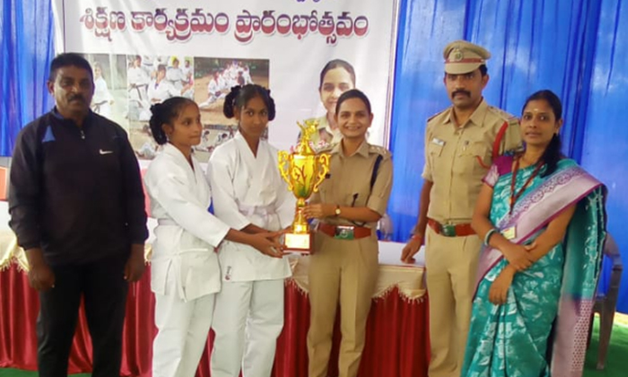  Every Girl Child Should Learn Martial Arts For Self-defense Vemulawada Asp Sesha-TeluguStop.com