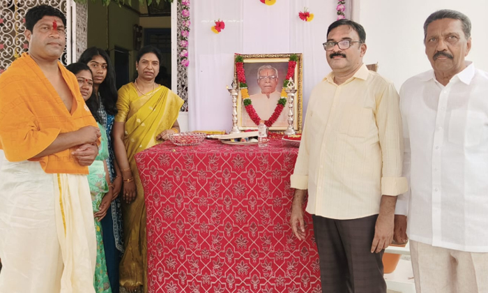  First Death Anniversary Of Congress Party Leader Ramagiri Tirupati Rao, Death An-TeluguStop.com