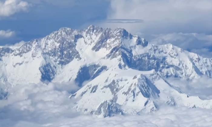  If You Have Ever Seen Mount Everest From A Flight, You Will Be Disappointed, Fli-TeluguStop.com