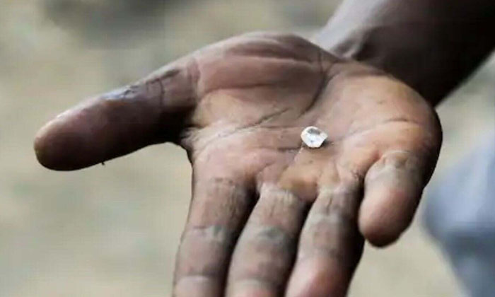 Telugu Carat Diamond, Madhya Pradesh, Panna, Raju Gond-Latest News - Telugu
