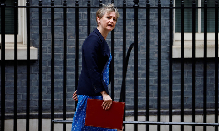  New Uk Govt May Tighten Rules On Overseas Hiring Details, Uk Govt , Rules ,overs-TeluguStop.com