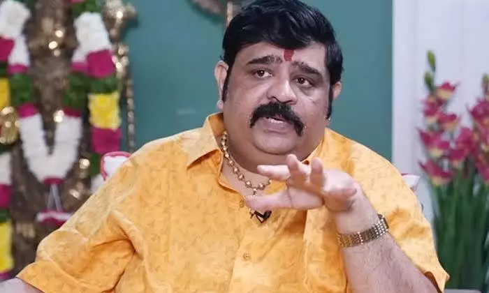  Not Only Venu Swamy Media Also Not Right Details, Venu Swamy, Astrologer Venu Sw-TeluguStop.com