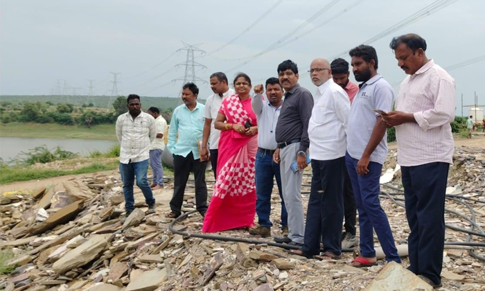  Rdo Inspected The Gundeboinagudem Lift Construction Site, Rdo , Gundeboinagudem,-TeluguStop.com