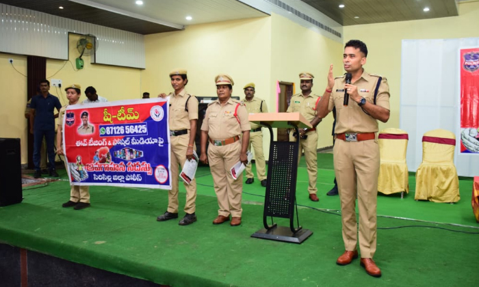  Safety Of Women Is Our First Priority Sp Akhil Mahajan, Safety Of Women, Sp Akhi-TeluguStop.com