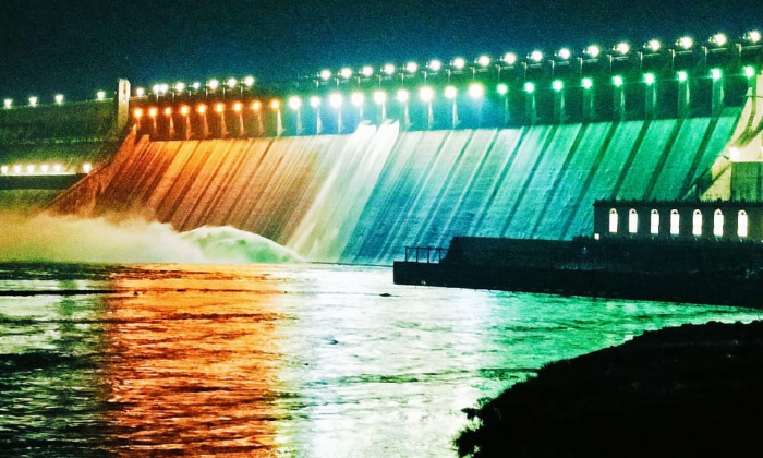  Sagar Dam Covered With The Colors Of The National Flag, Sagar Dam , Tri Colors ,-TeluguStop.com