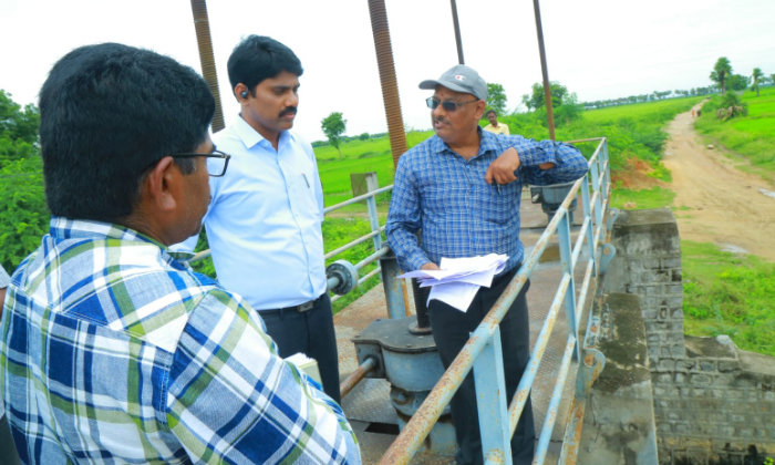  Soon Udaya Samudram Will Have Water For Ayakattu Collector, Udaya Samudram , Aya-TeluguStop.com