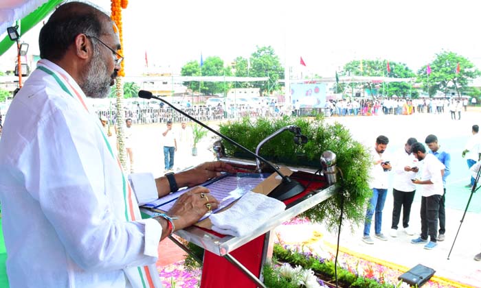  Vemulawada Mla Adi Srinivas Grandly Celebrated Independence Day , Independence-TeluguStop.com