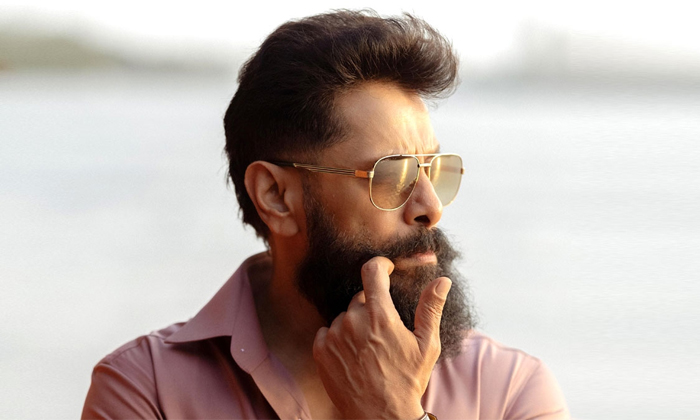 Telugu Chiyaan Vikram, Kerala, Kerala Cm, Kerala Floods, Vikram Donate, Vikramdo