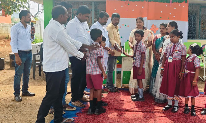  Distribution Of Glasses In Memory Of Father, Glasses , Distribution , Rajanna S-TeluguStop.com