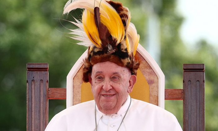 Telugu Catholic Church, Handmade Chairs, Indianorigin, Pope Francis, Popefrancis