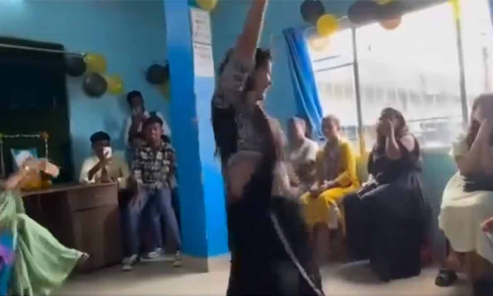  Video Female Teacher Controversial Bhojpuri Dance At School Event Goes Viral Det-TeluguStop.com