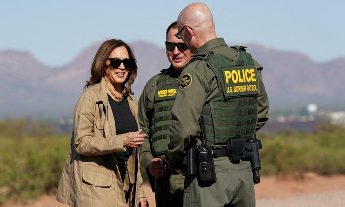  Democratic Presidential Nominee Kamala Harris In Rare Border Visit Seeks To Blun-TeluguStop.com