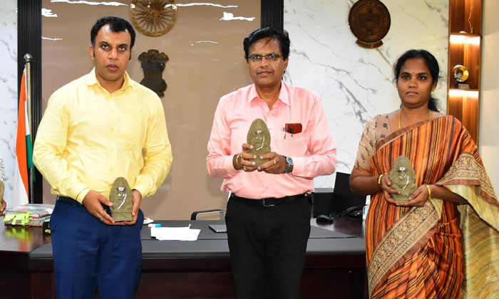  Clay Ganapati Idols Should Be Distributed Collector Sandeep Kumar Jha, Sandeep-TeluguStop.com