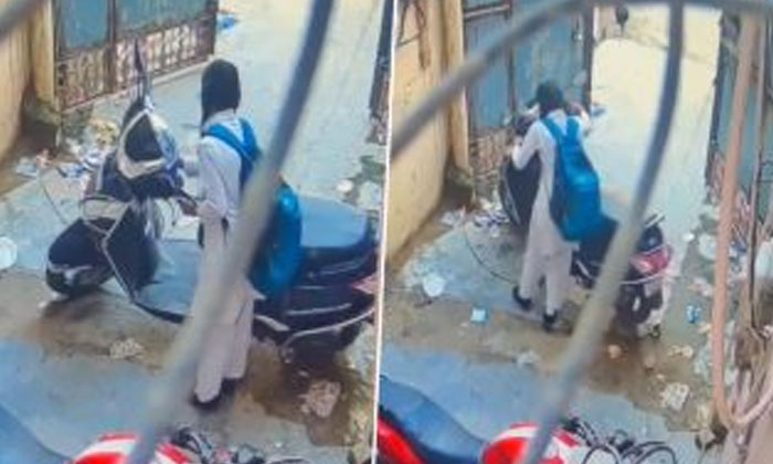  The School Girl Who Stole The Most Clever Scooty.. If You See The Vide , Viral V-TeluguStop.com