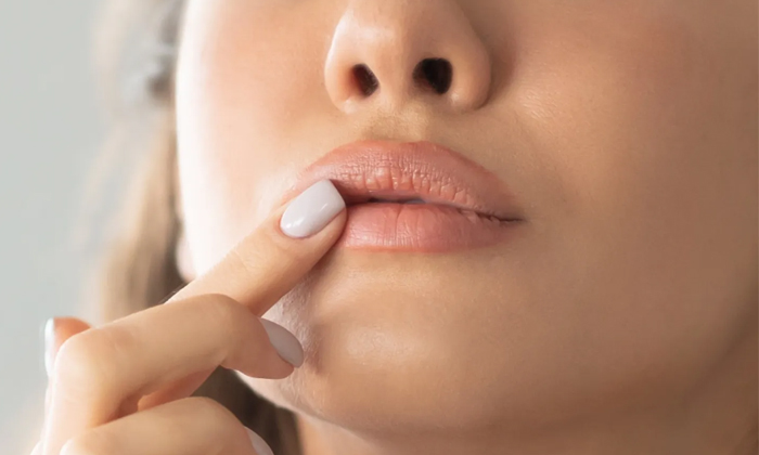  Be Sure To Follow These Tips For Smooth Shiny Lips Details, Shiny Lips, Smooth-TeluguStop.com