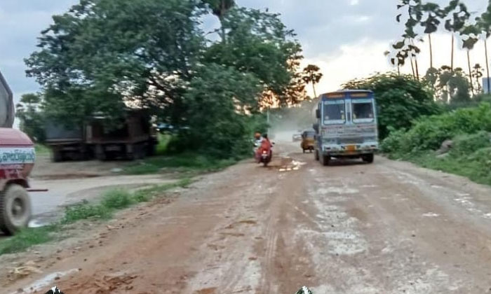  The Yadadri Thermal Electricity Power Plant Is A Road Hell ,damercherla , Nal-TeluguStop.com