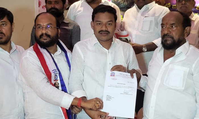  Dhanunjay Neta Was Appointed As The Chairman Of The Joint District Bc Jac, Dhanu-TeluguStop.com