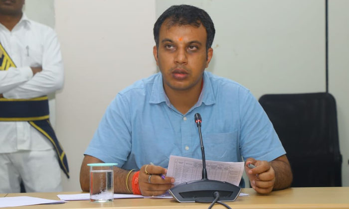  Scrutiny Of Lrs Applications Should Be Completed On Time: District Collector San-TeluguStop.com