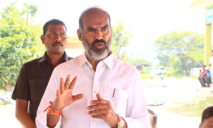  Chief Minister's Intention Is To Make The Farmer A King: Government Whip Adi Sri-TeluguStop.com