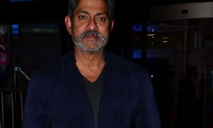 Telugu Villan, Iifa Awards, Jagapathi Babu, Jagapathibabu, Tollywood-Movie