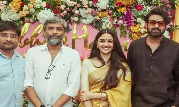  Will Prabhas Get Huge Success With Fauji Movie , Prabhas, Fauji , Tollywood-TeluguStop.com