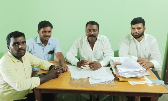  Record Assistants Should Be Promoted As Village Revenue Officers, Record Assista-TeluguStop.com