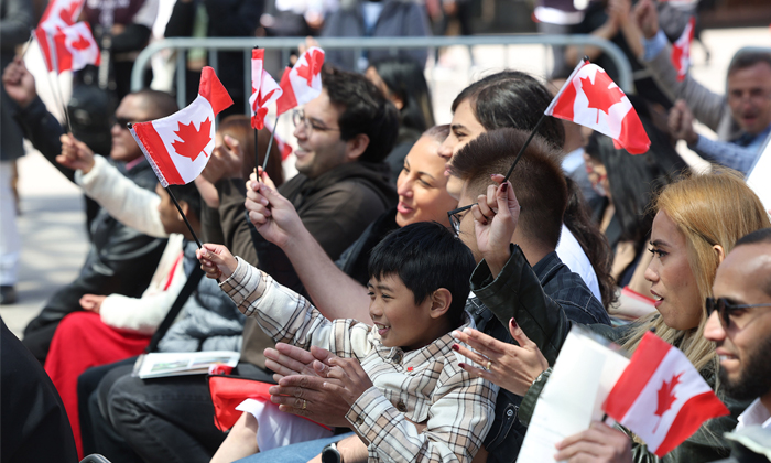  Six In 10 Canadians Feel That Too Many Immigrants Entering The Country Survey De-TeluguStop.com