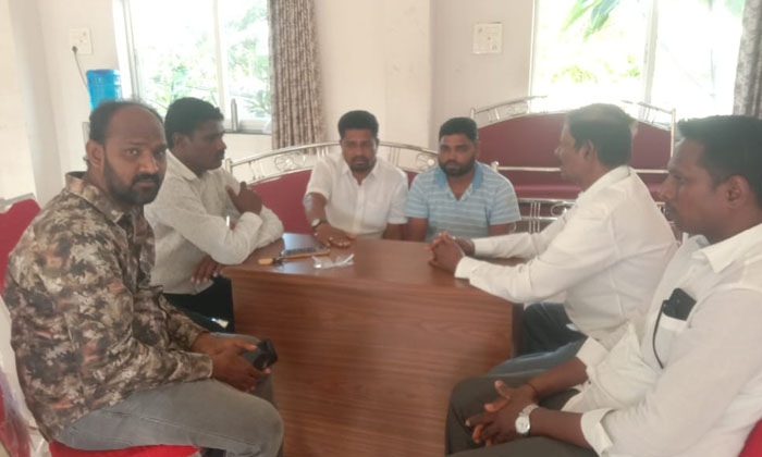  No Discrimination Between Castes:ramulu , Suryapet District , Discrimination-TeluguStop.com