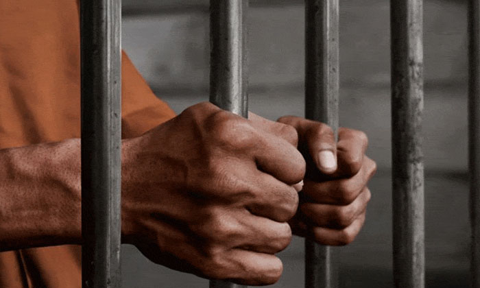  In The Case Of The Wall Of The House, The Attacker Will Be Imprisoned For Two Ye-TeluguStop.com