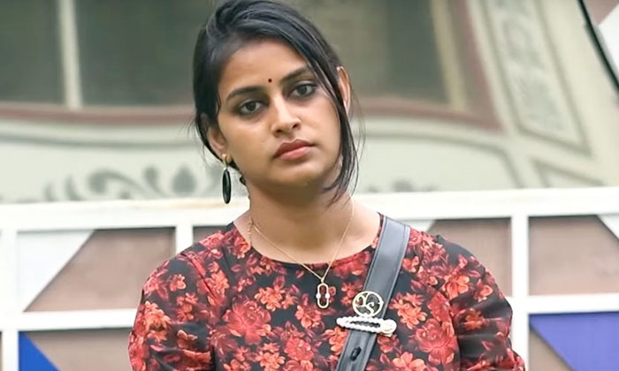  Bigg Boss Sonia Akula Sensational Comments On Bigg Boss, Bigg Boss 8, Sonia Aaku-TeluguStop.com