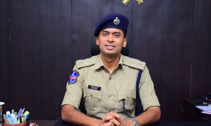 Only With The Punishment There Is A Change In The Society District Sp Akhil Maha Only With The Punishment There Is A Change In The Society District Sp Akhil Maha-TeluguStop.com