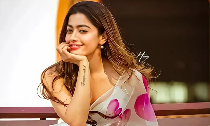  Rashmika Mandanna Super Comment Her Movie Chance Tollywood Details, Rashmika Man-TeluguStop.com