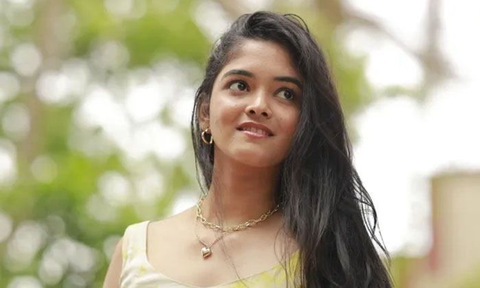  Ananya Sharma About Commitment, Ananya Sharma, Comments Viral, Tollywood, Commit-TeluguStop.com