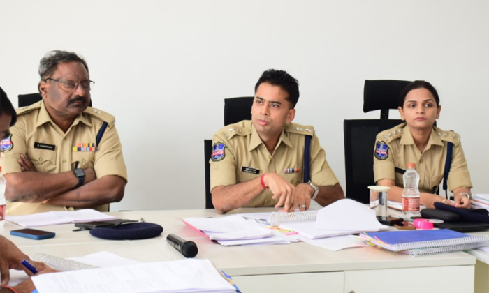  Criminal Investigation Should Be More Efficient District Sp Akhil Mahajan, Crimi-TeluguStop.com