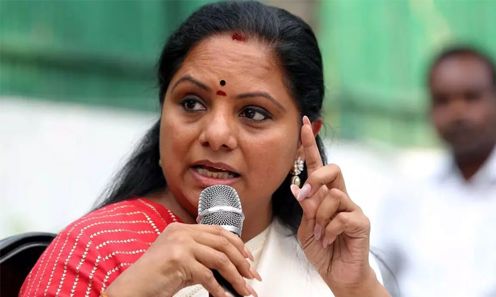  Brs Leader Kavitha Asks What Stopping Centre From Taking Action On Adani Details-TeluguStop.com