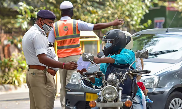  Hyderabad Traffic Police Big Alert To Motorists Details, Hyderabad, E Challan, P-TeluguStop.com