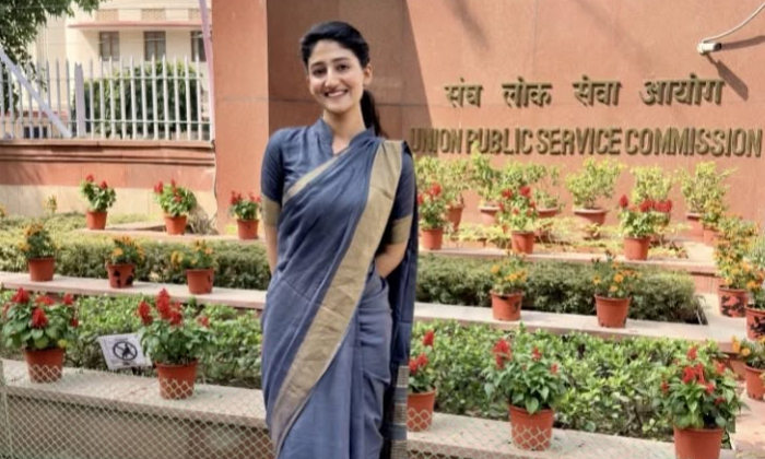 Telugu Civils, Iasneha, Ias Story, Neha Byadwal, Upsc, Upscranker-Inspirational