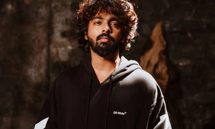  Music Director Gv Prakash Greatness Details Inside Goes Viral In Social Media ,-TeluguStop.com