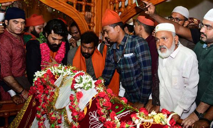  Ram Charan Visited Kadapa Dargah For This Reason, Ram Charan, Kadapa, Kadapa Dar-TeluguStop.com