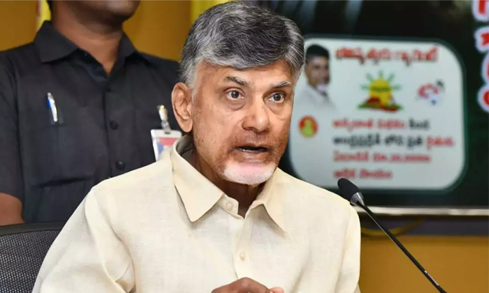  Troubles For Cm Chandrababu Implementing Free Bus Scheme Details, Tdp, Free Bus-TeluguStop.com