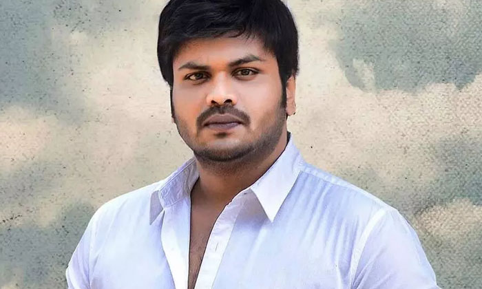  Manchu Manoj Gives Clarity About Political Entry , Manchu Manoj, Bhuma Mounika,-TeluguStop.com