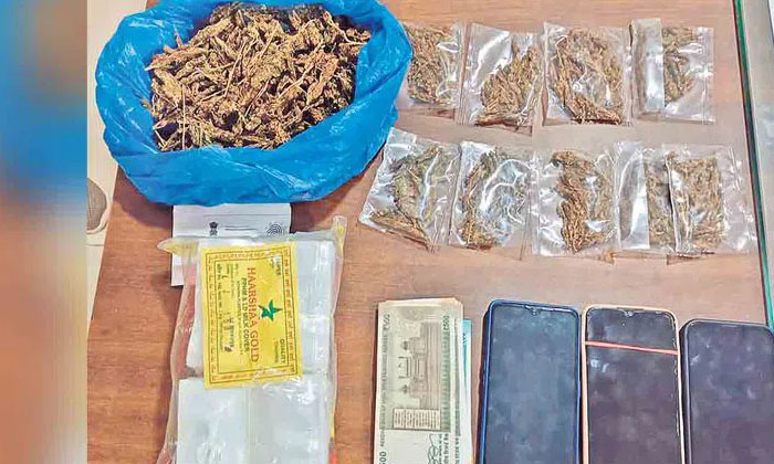  The Arrest Of Three Youths Who Were Using Ganja Was Remanded , Sai Krupakar , Ar-TeluguStop.com