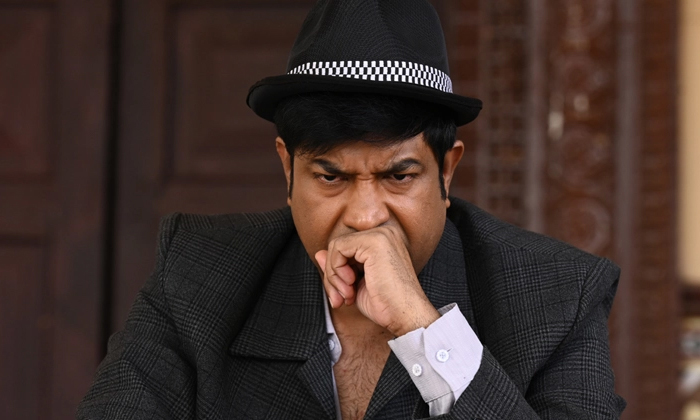  Vennela Kishore Impressed With His Investigation, How Is 'srikakulam Sherlock Ho-TeluguStop.com