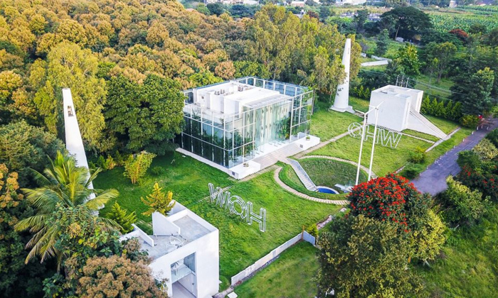  Video Viral Stunning Crystal Hall Glass House In Bengaluru With Insane Architect-TeluguStop.com