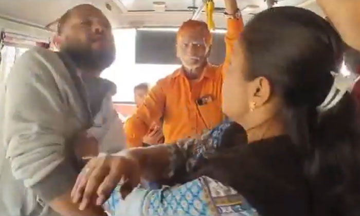  What A Video, Amma Kamandhu's Cheeks Will Swell, Harassment, Self-defense, Publi-TeluguStop.com