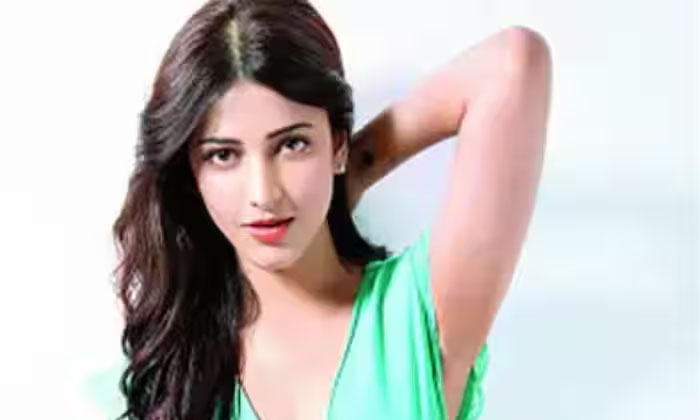  Heroine Shruti Hassan Comments About Her Drinking Habits Details Inside Goes Vi-TeluguStop.com